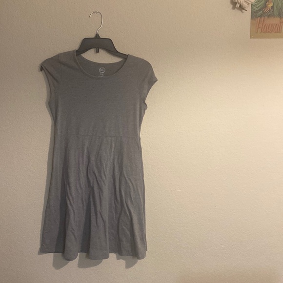 Dress - Picture 1 of 2